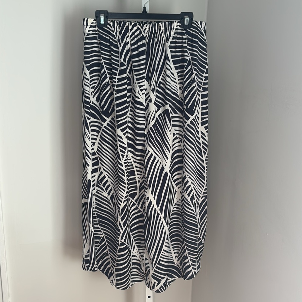 Ann Taylor LOFT Flowy Geometric Print Maxi Skirt Women’s Size Med - Picture 2 of 4